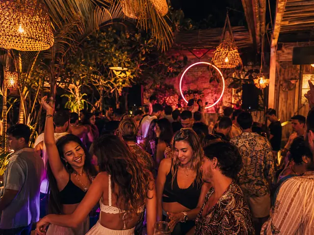 Night experience para jóvenes 18+ en Tulum